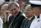 El Ministro britnico de Defensa junto al Primer Ministro de Gibraltar, Peter Caruana