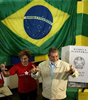 Lula y su esposa Marisa Leticia tras la votacin