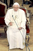 Benedicto XVI durante la lectura del discurso. 