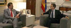 Rodrguez Zapatero y Rajoy en su entrevista en la Moncloa el 8 de enero.