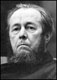 El escritor y premio Nobel de Literatura ruso Alexander Solzhenitsyn  falleci en Londres a los 89 aos. En 1974 fue privado de la nacionalidad rusa al denunciar en Archipilago Gulag el sistema de campos de concentracin soviticos.