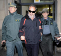 El intermediario Juan Lanzas sale hacia prisin desde los juzgados de Sevilla