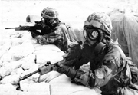 Soldados norteamericanos con mscaras antigs por miedo a las armas qumica de los iraques