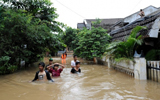 Imagen de las inundaciones tras el maremoto de Indonesia.