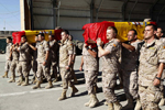 Despedida a los militares fallecidos por sus compaeros en Afganistn