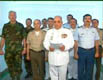 El oficial Hctor Rafael Ramrez lee el comunicado en el que 10 militares exigen la retirada de Hugo Chvez.