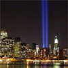 Las Torres Gemelas del World Trade Center han resurgido de sus cenizas en el cielo de Manhattan en forma de dos impresionantes haces de luz.