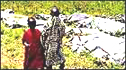 Dos nios, entre los pocos sobrevivientes de una masacre contra la etnia tutsi, en 1994. 