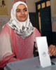 Moqadasa Sidiqi, una estudiante refugiada, fue la primera en votar