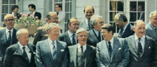 Calvo Sotelo a la izquierda de la imagen con todos los dirigentes de los pases miembros de la OTAN